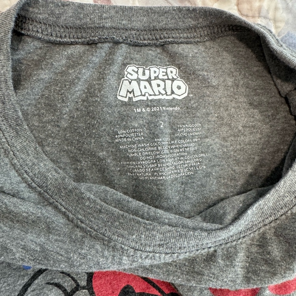 Torrid Super Mario Graphic Tee Size 2 - Picture 4 of 4